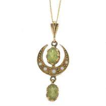 9ct gold peridot & split pearl pendant, with chain