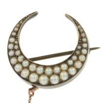 Edwardian split pearl crescent moon brooch