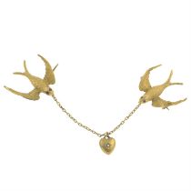 Victorian 9ct gold double swallows brooch