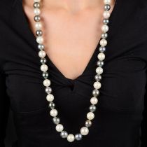 Cultured pearl single-strand necklace