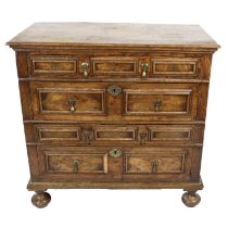 Oak chest of drawers