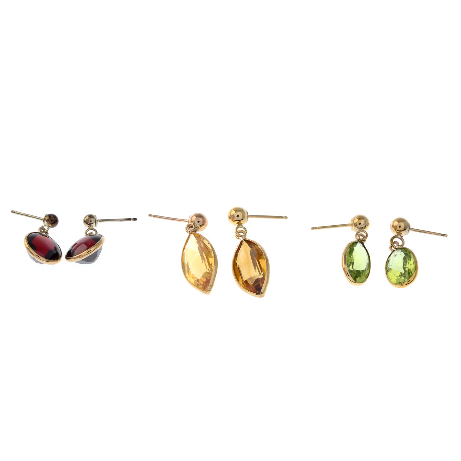 Three pairs of gem earrings - Image 2 of 2