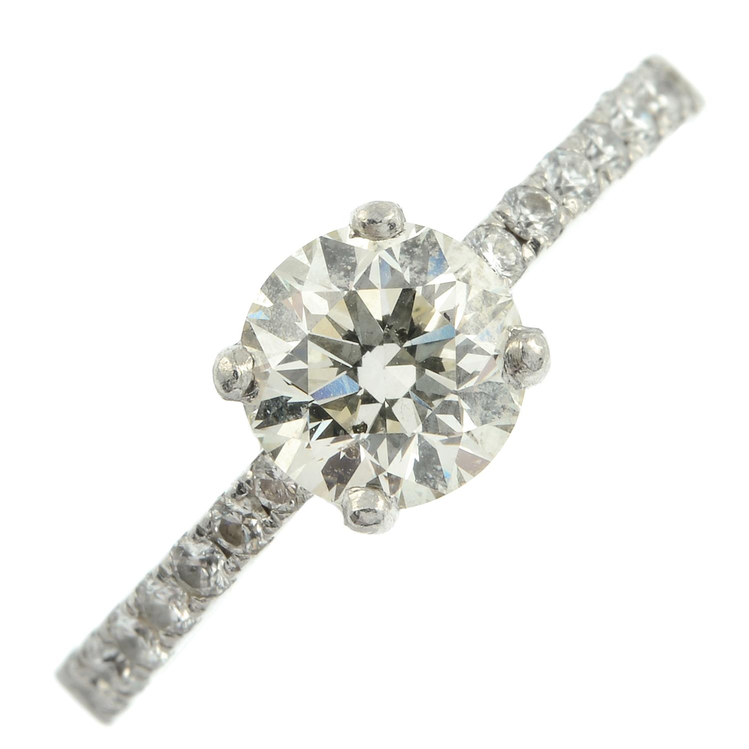 Diamond single-stone ring, with diamond sides