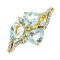 18ct gold aquamarine & diamond ring