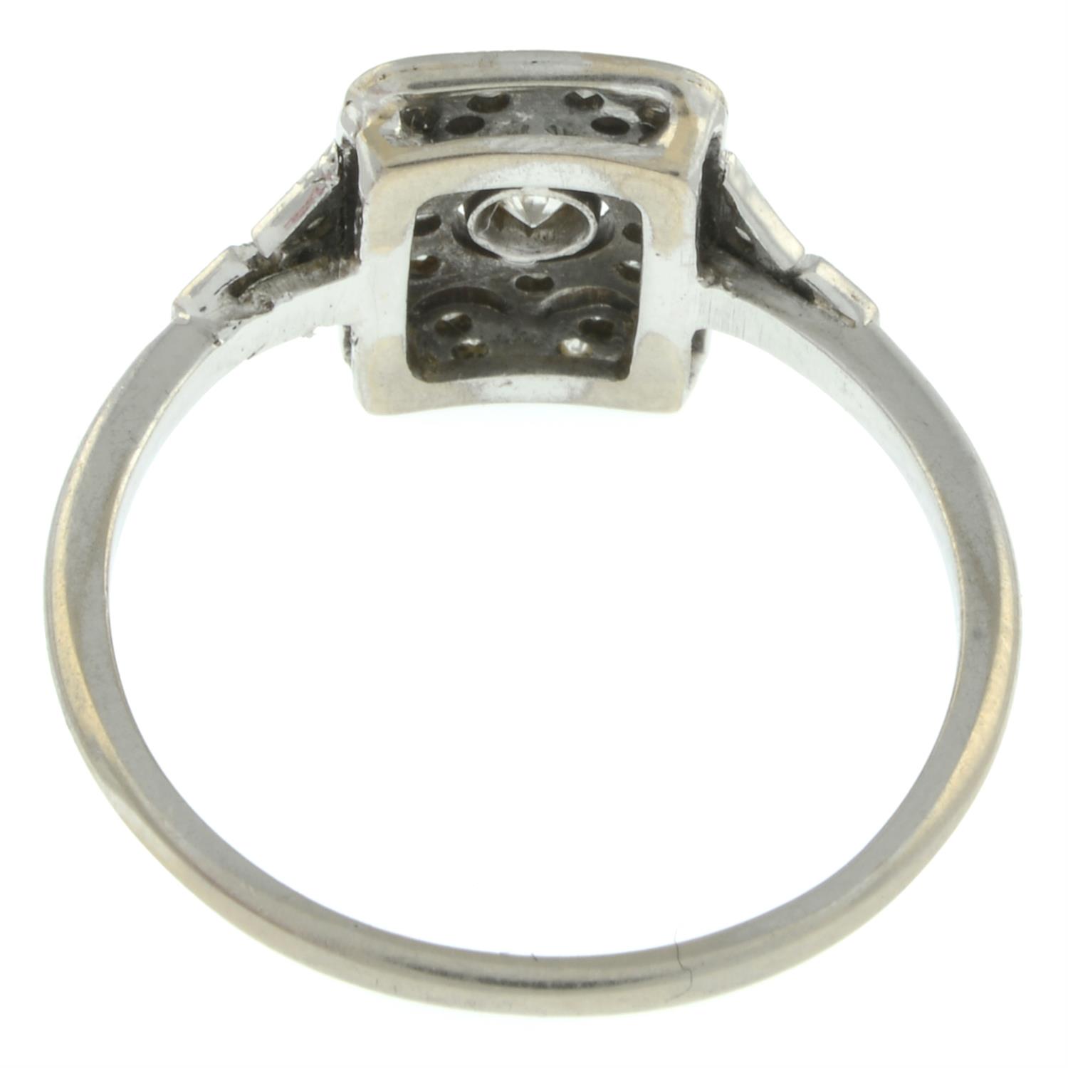 Early 20th century gold & platinum diamond ring - Image 2 of 4