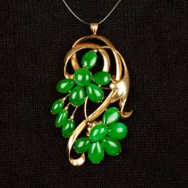 Mid 20th c. 14ct gold jadeite jade floral brooch