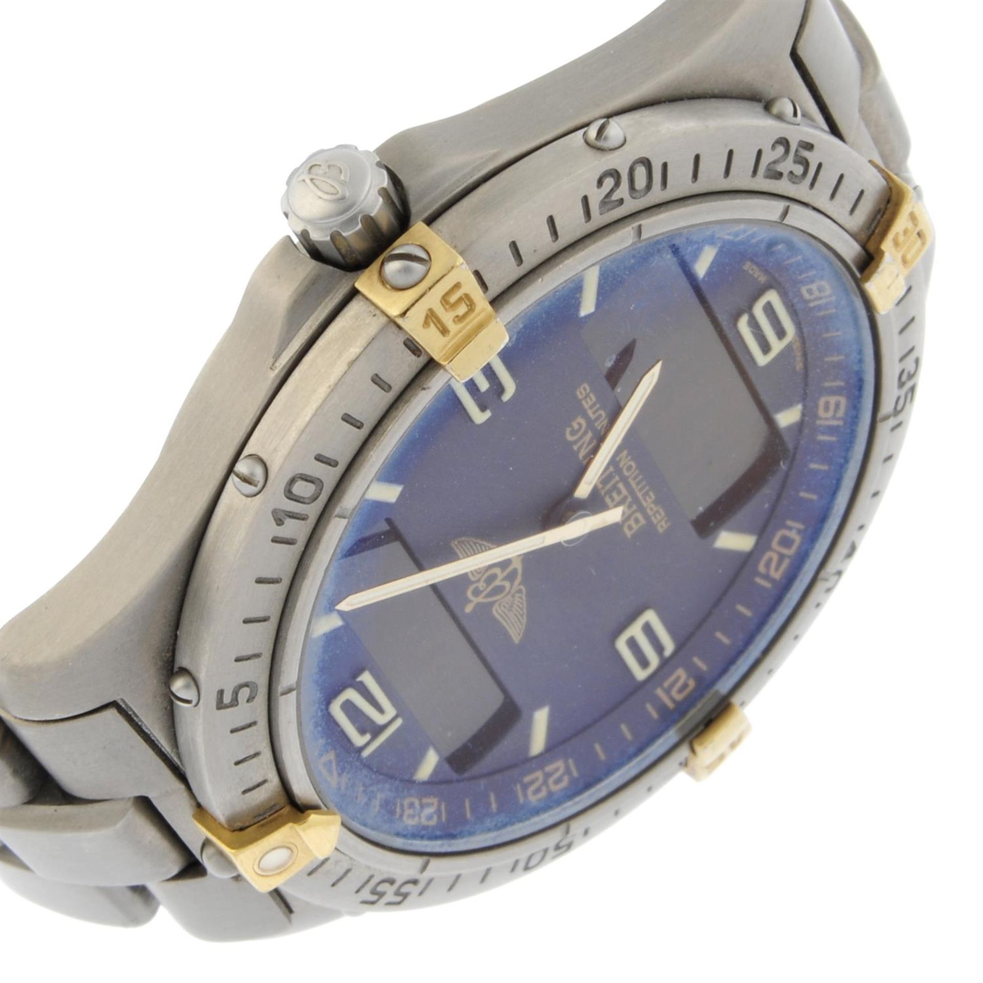 Breitling - an Aerospace watch, 40mm. - Image 3 of 5