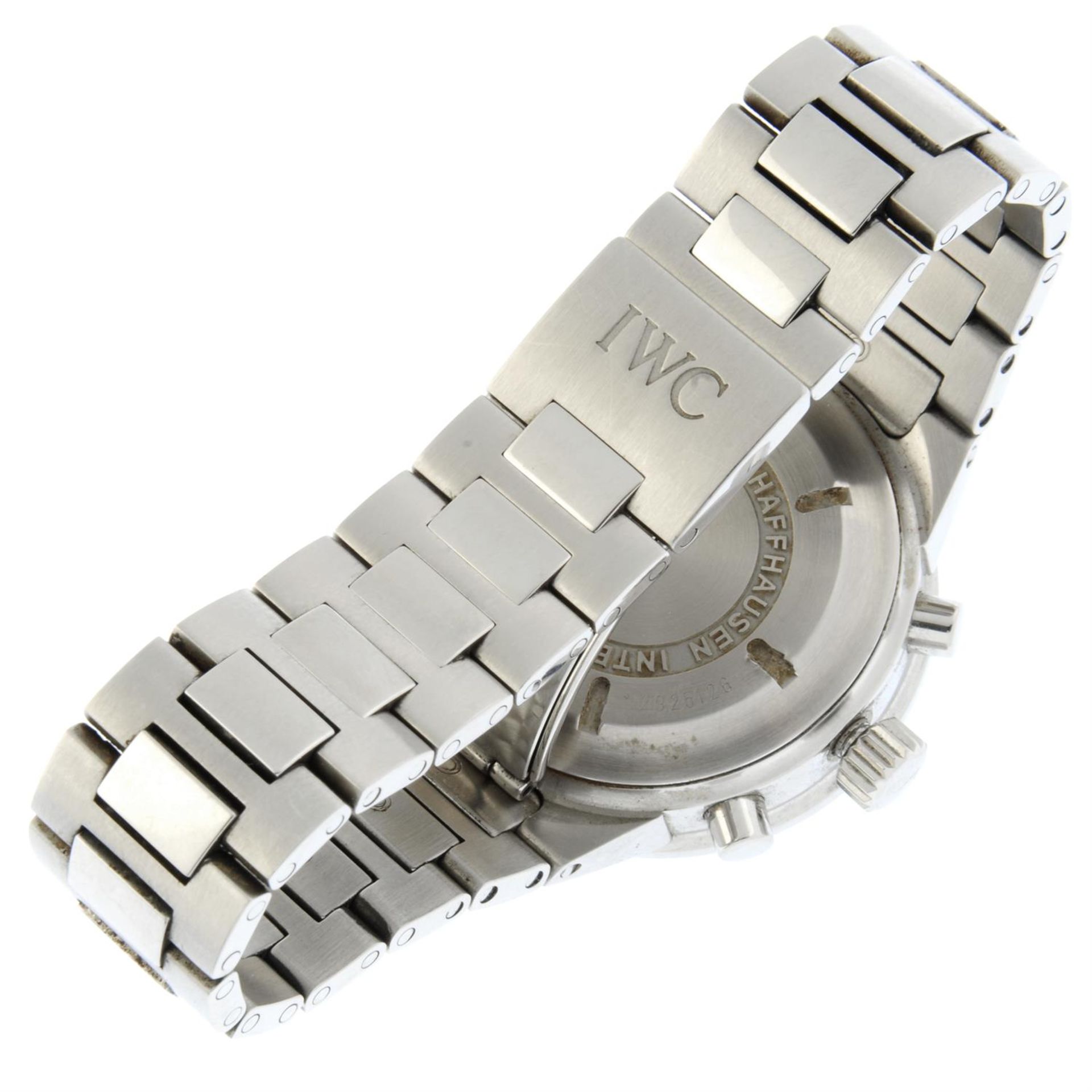 IWC - a GST chronograph watch, 39mm. - Image 2 of 7