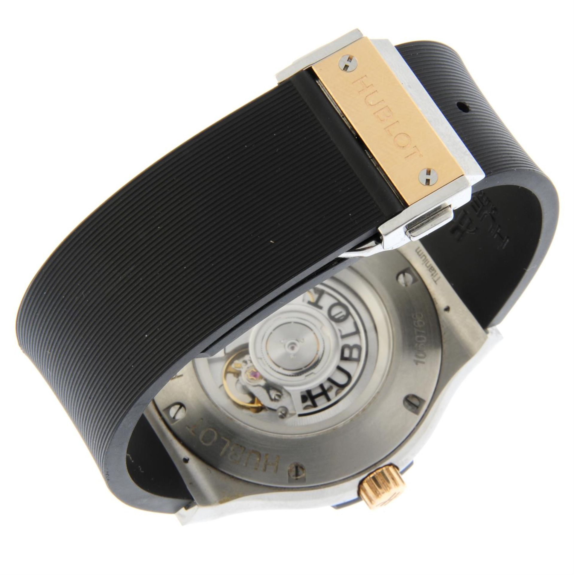 Hublot - a Classic Fusion watch, 45mm. - Bild 2 aus 7