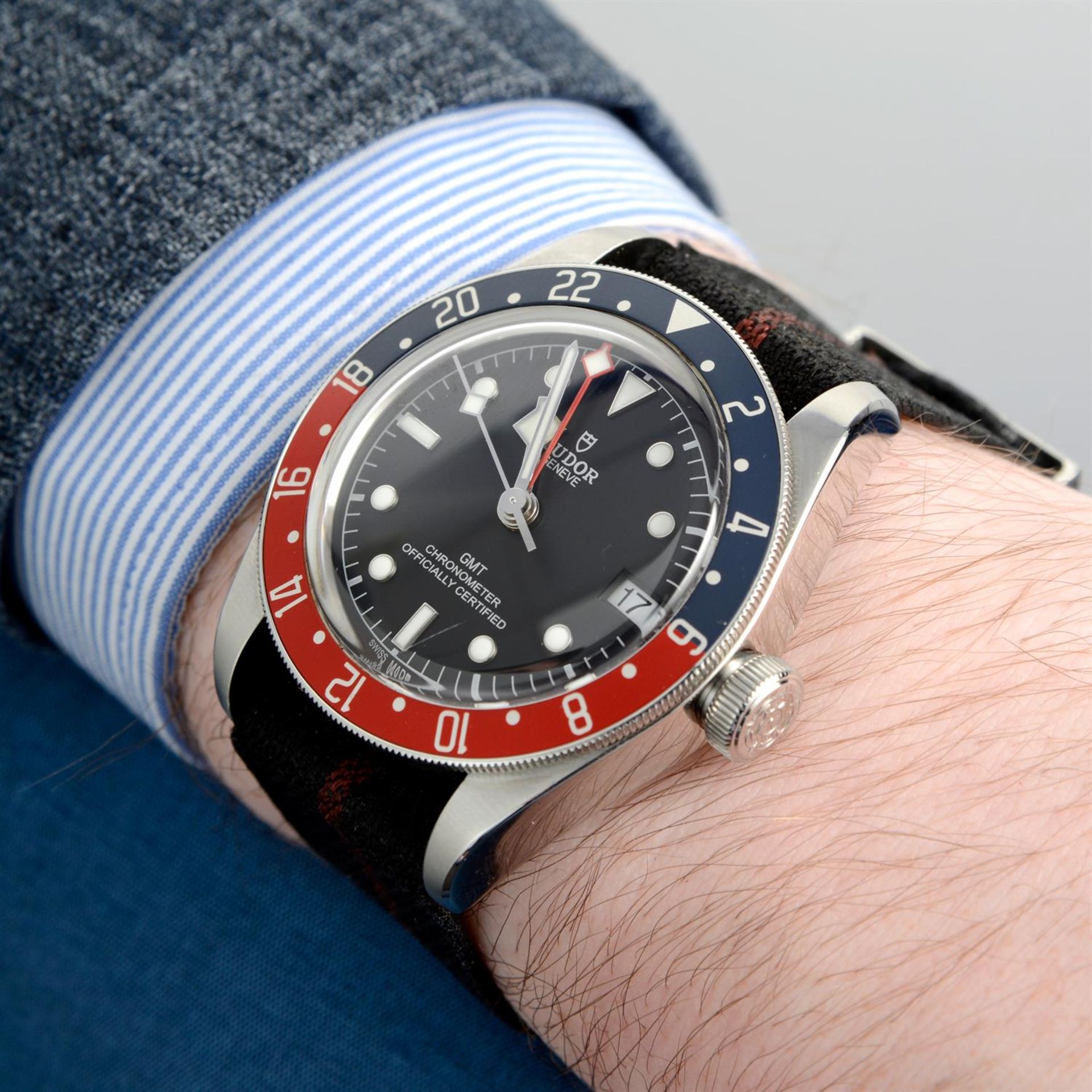 Tudor - a Black Bay GMT watch, 41mm. - Image 5 of 6