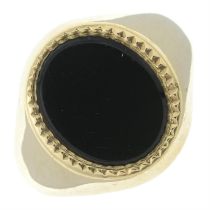 9ct gold onyx signet ring