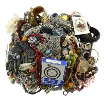 Assorted bag of costume and fashion jewellery