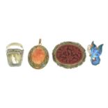 Four jewellery items