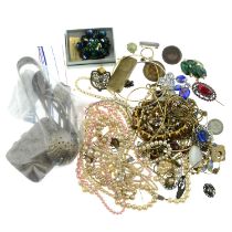 Assorted costume jewellery & white metal items