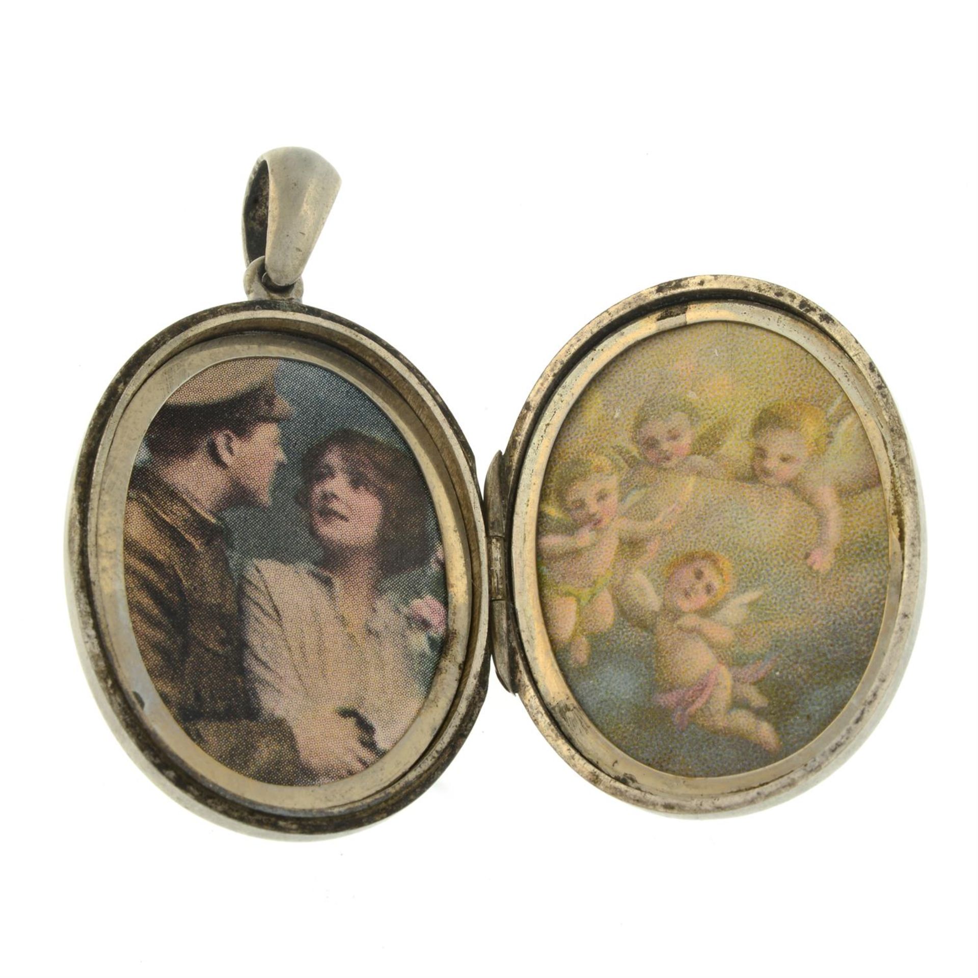 Four Victorian & later jewellery items - Image 3 of 3