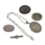 Assorted 19th century jewellery