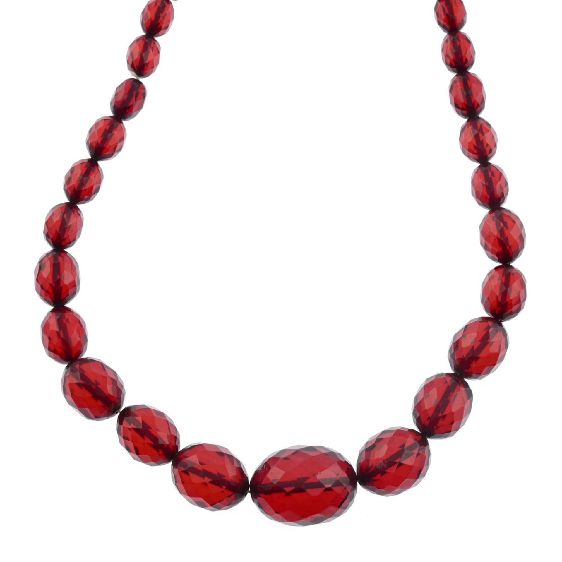 Bakelite graduated bead necklace