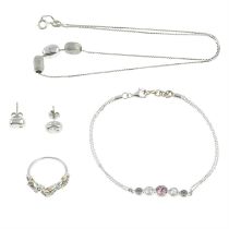 Four pieces of jewellery, to include Clogau.