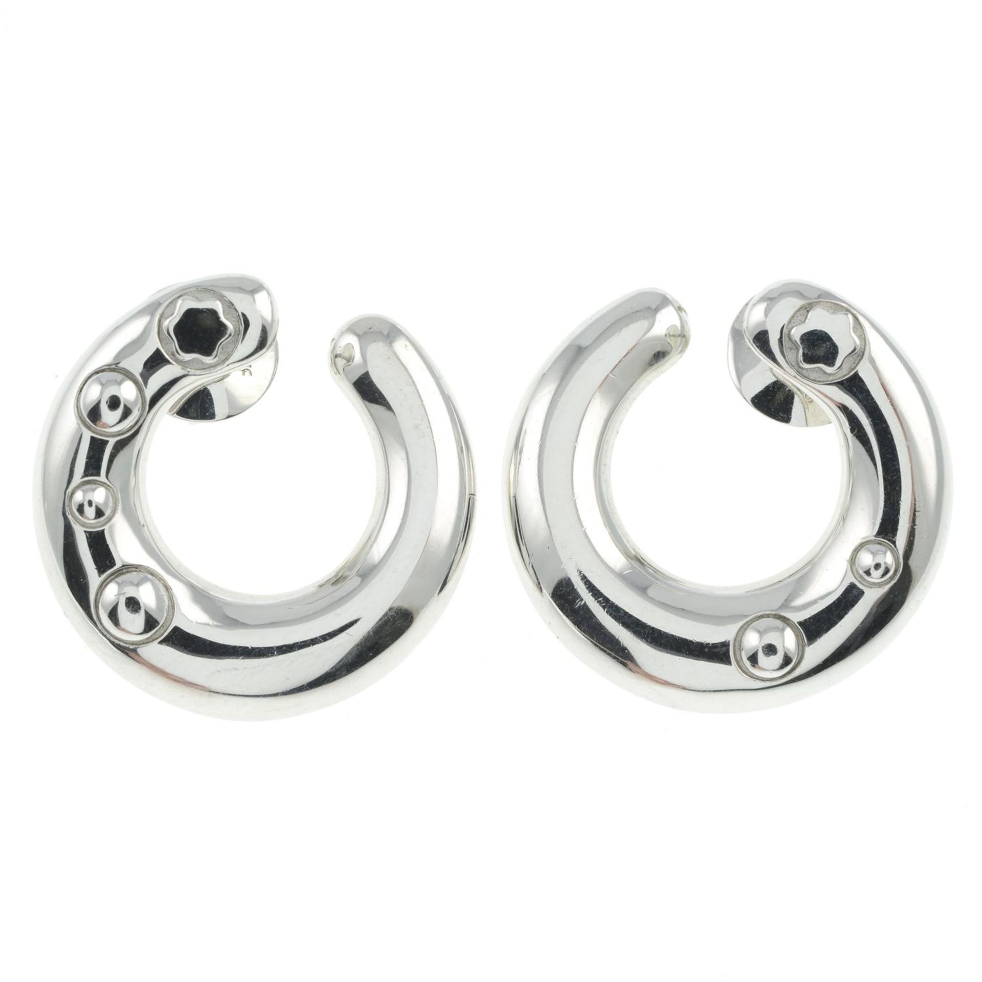 Hoop earrings, by Mont Blanc