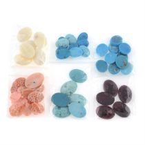 Assorted carved gemstones, 50g