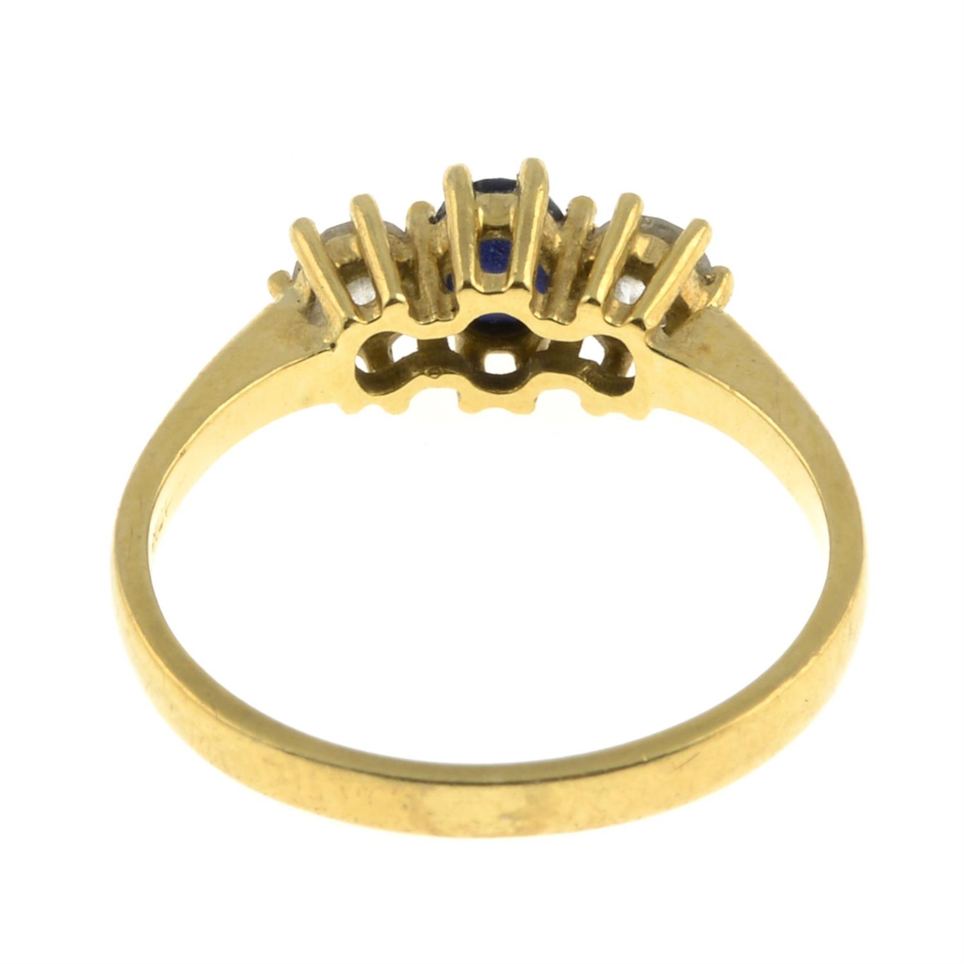 18ct gold sapphire & diamond ring - Image 2 of 2