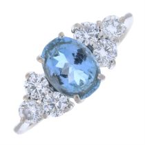 18ct gold aquamarine & diamond ring