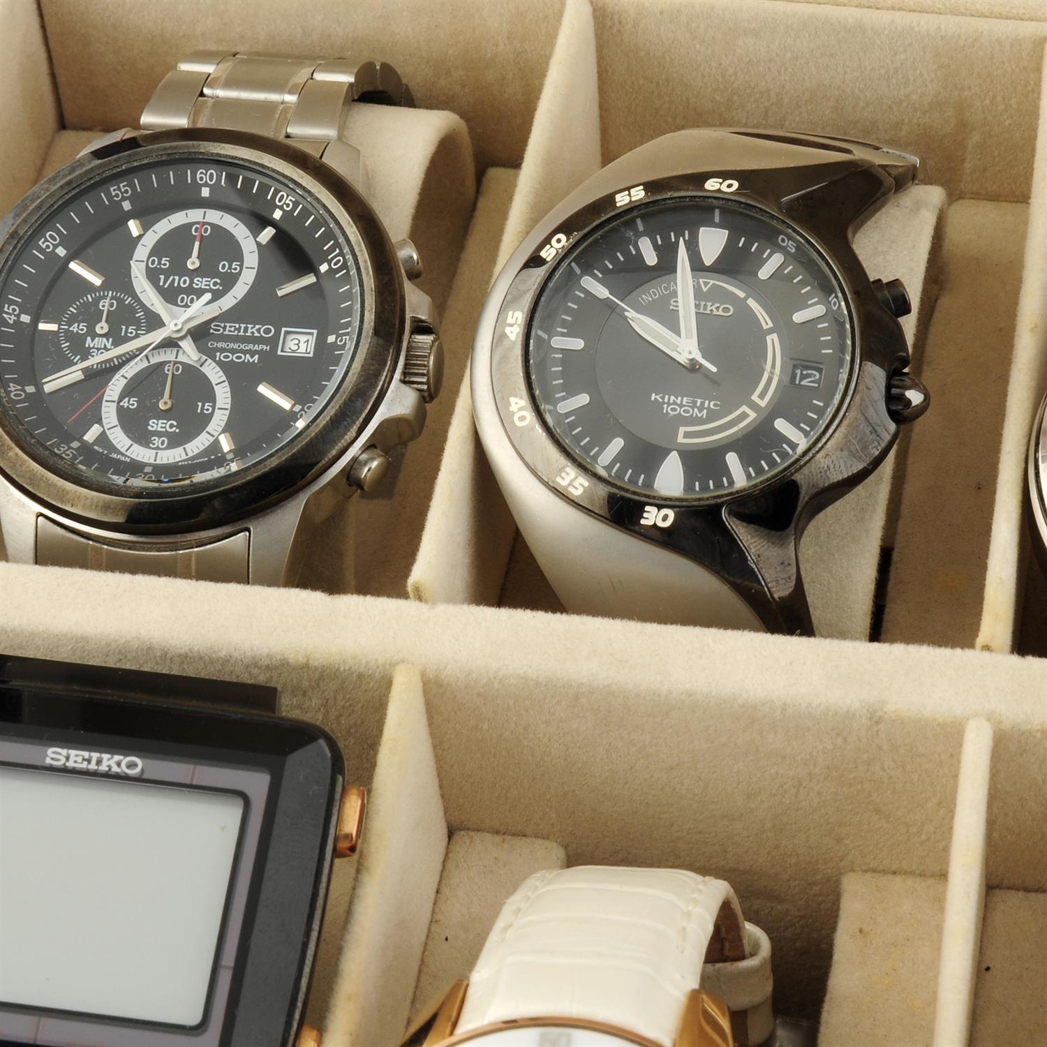 A group of ten Seiko watches. - Image 2 of 3