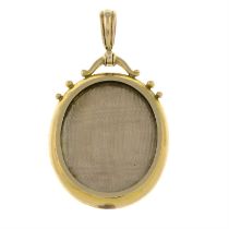 Edwardian gold locket pendant