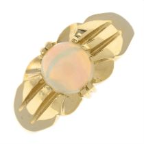 14ct gold opal single-stone ring