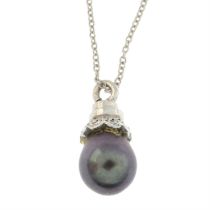 Cultured pearl & diamond pendant, with chain