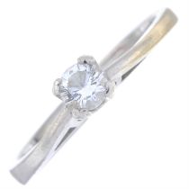 Platinum diamond single-stone ring