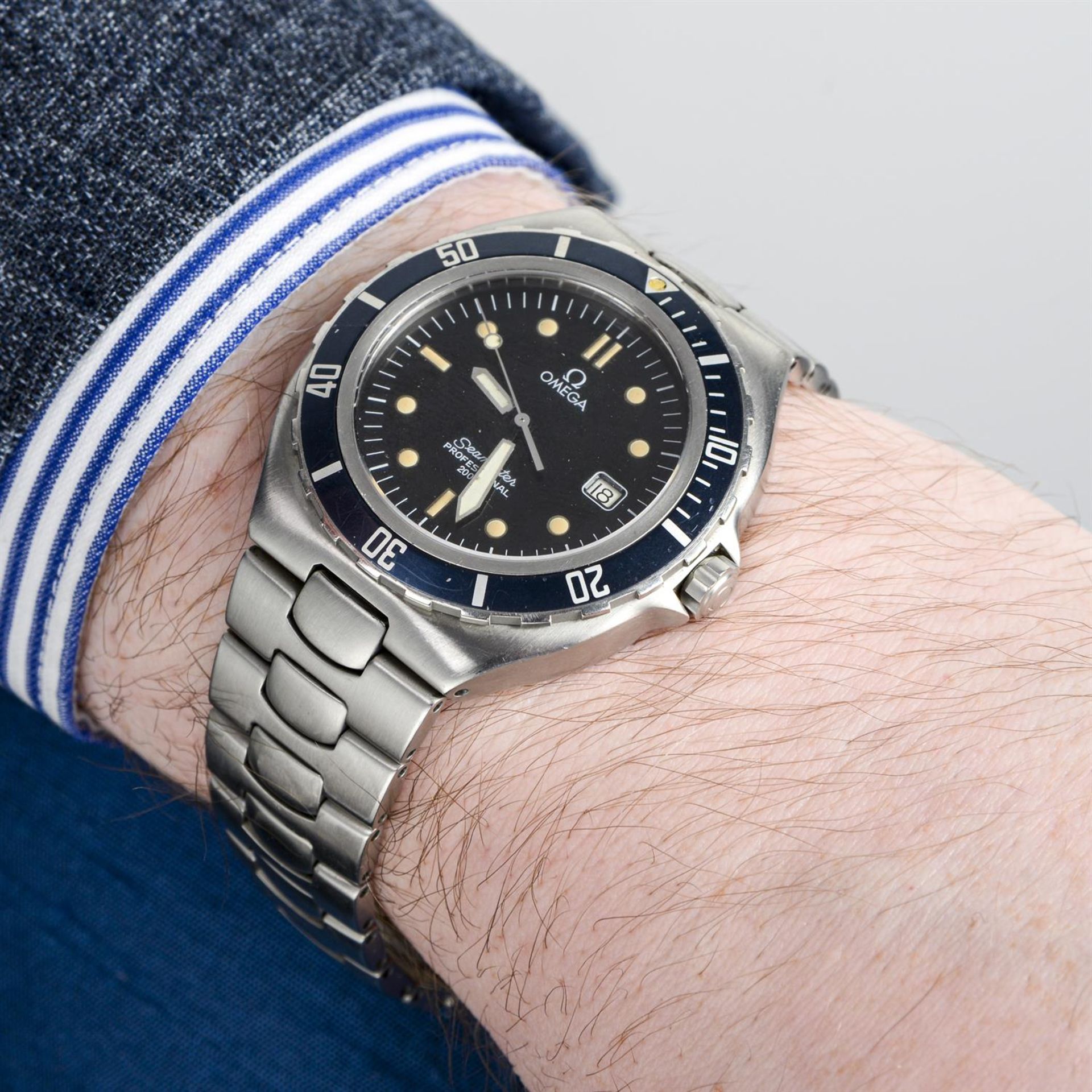 Omega - a Seamaster Professional 'Pre-Bond' watch, 39mm. - Image 5 of 5