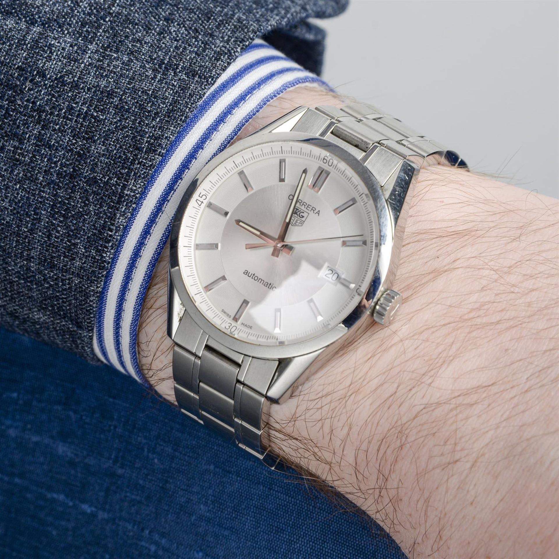 TAG Heuer - a Carrera bracelet watch, 38mm. - Bild 5 aus 5