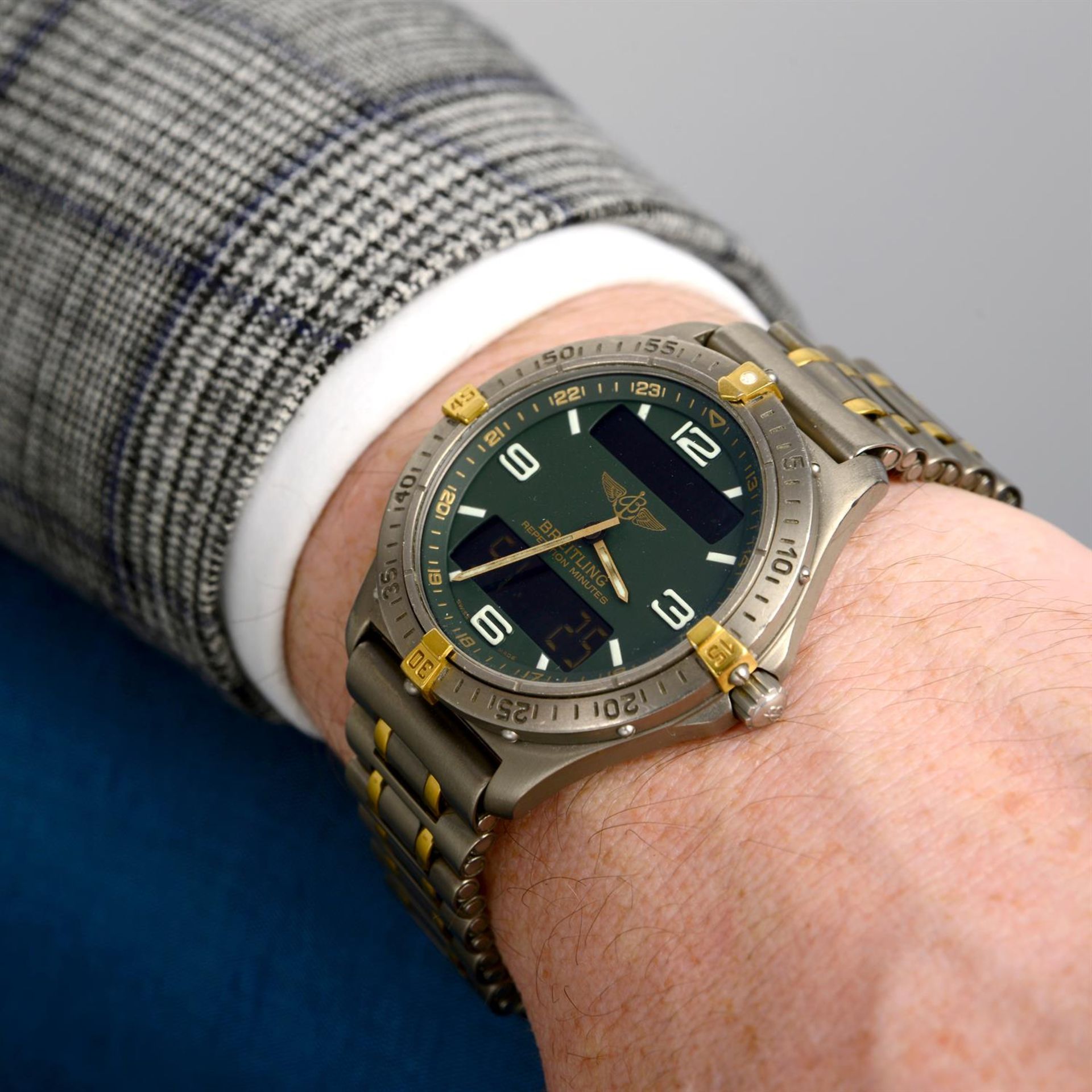 Breitling - an Aerospace watch, 40mm. - Bild 5 aus 5