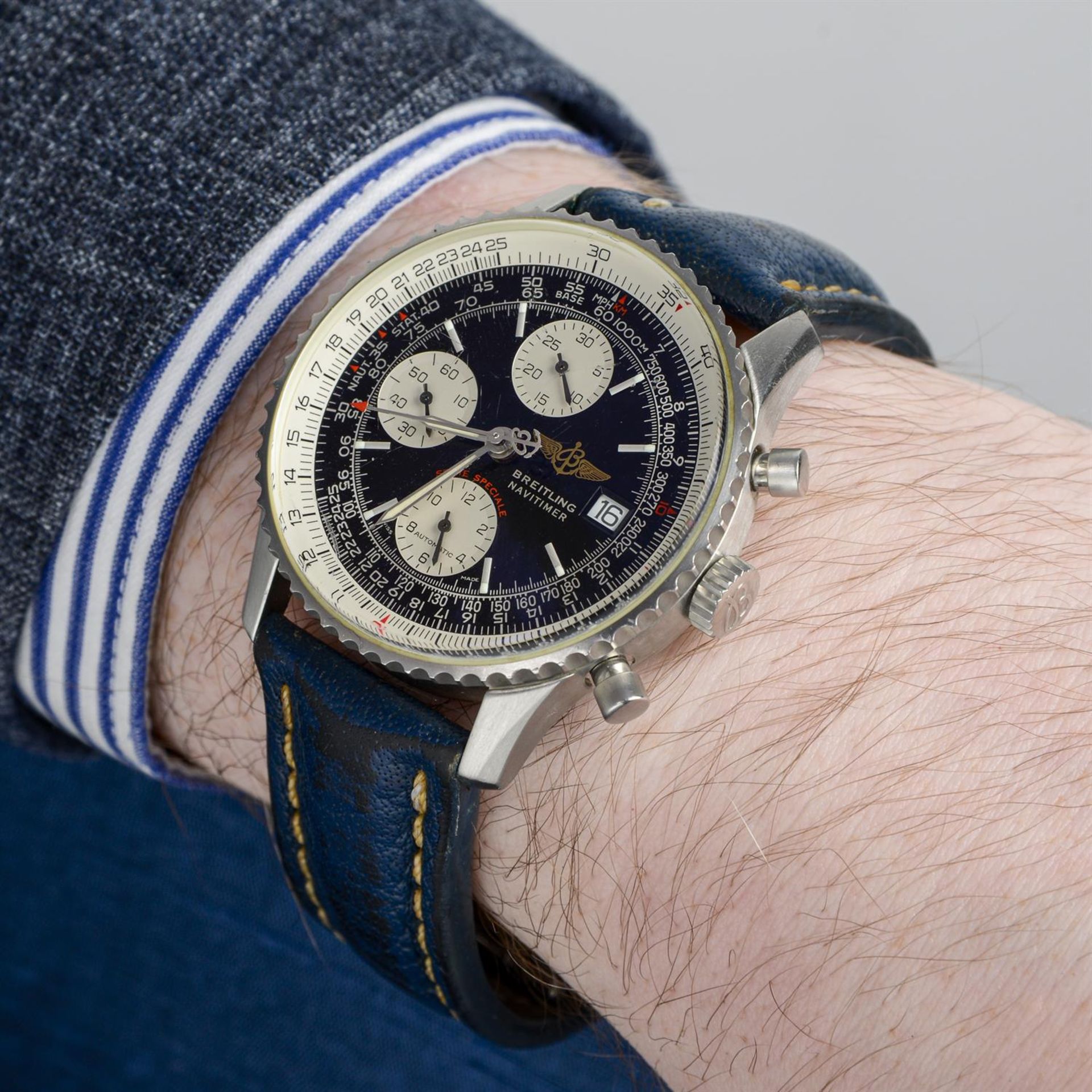 Breitling - a Navitimer Fighters watch, 41.5mm. - Image 5 of 6