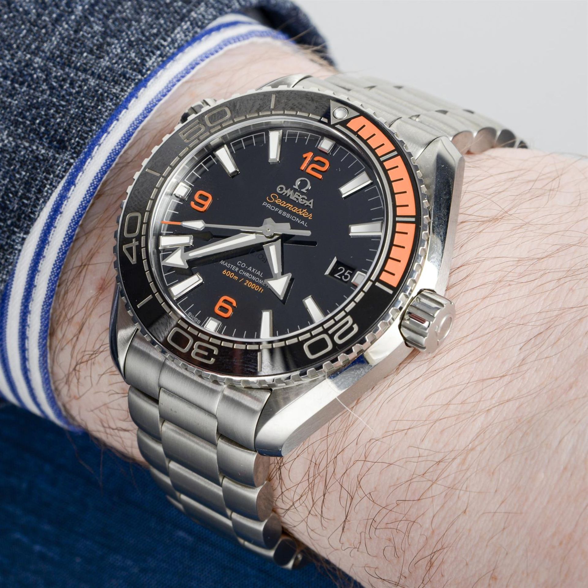 Omega - a Seamaster Planet Ocean Co-Axial bracelet watch, 44mm. - Image 6 of 7