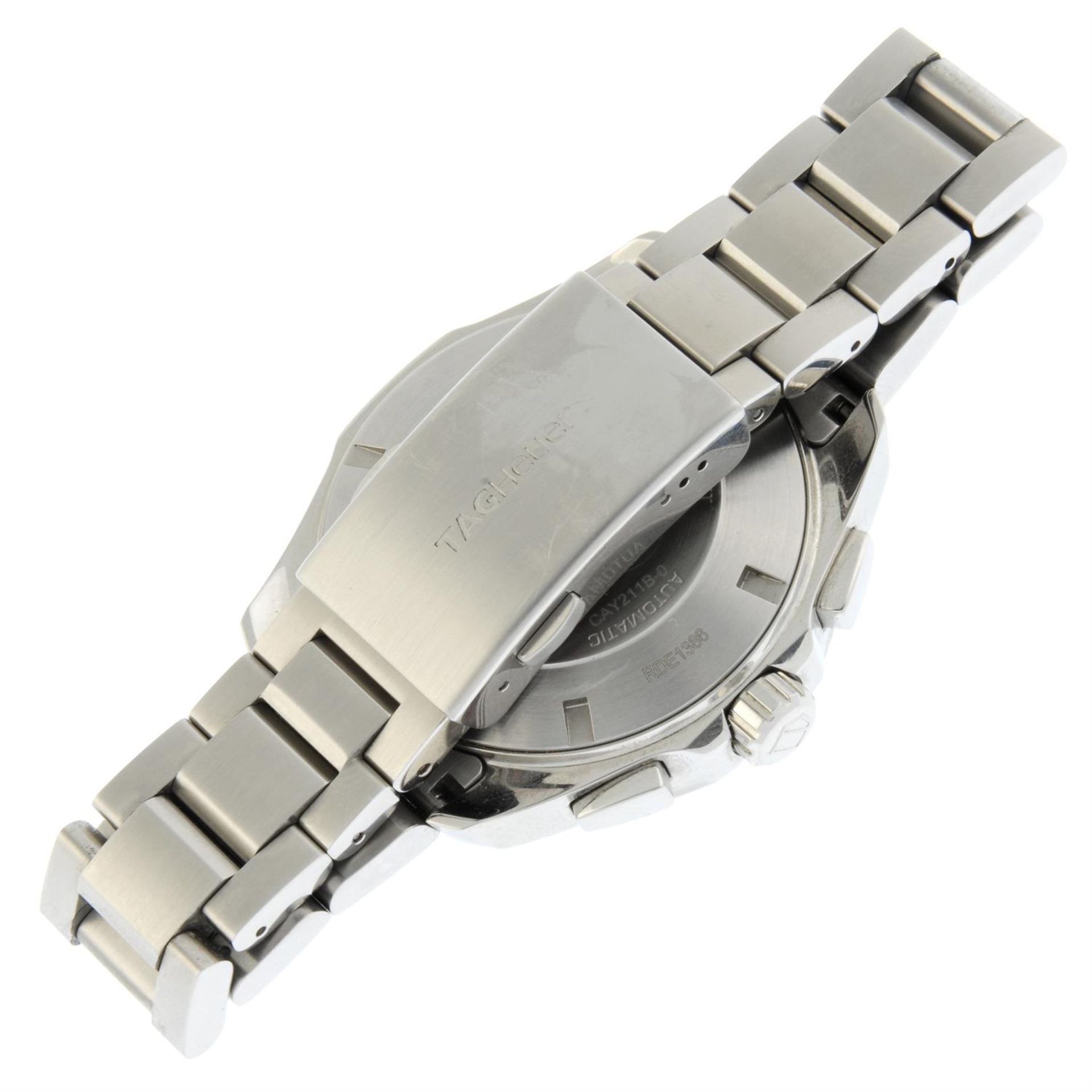 TAG Heuer - an Aquaracer chronograph watch, 45mm. - Bild 2 aus 6