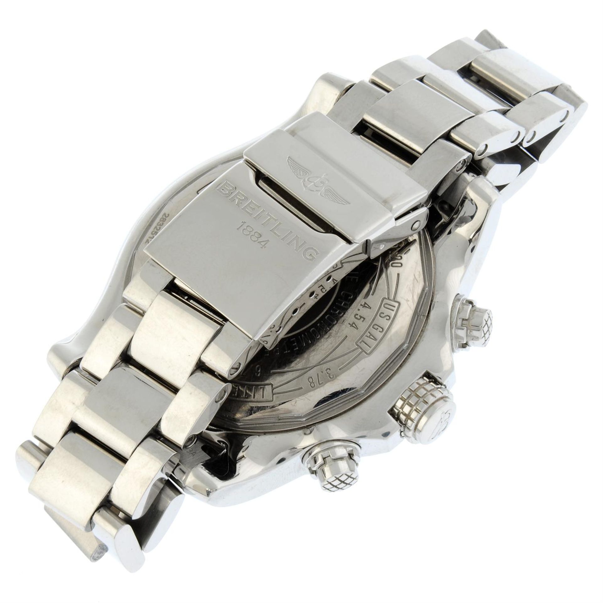 Breitling - a Super Avenger II chronograph watch, 48mm. - Bild 2 aus 7