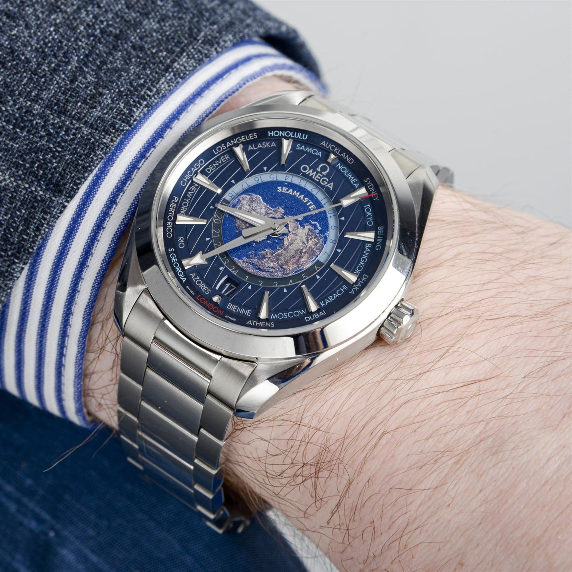 Omega - an Aqua Terra Worldtimer watch, 43mm. - Bild 6 aus 7
