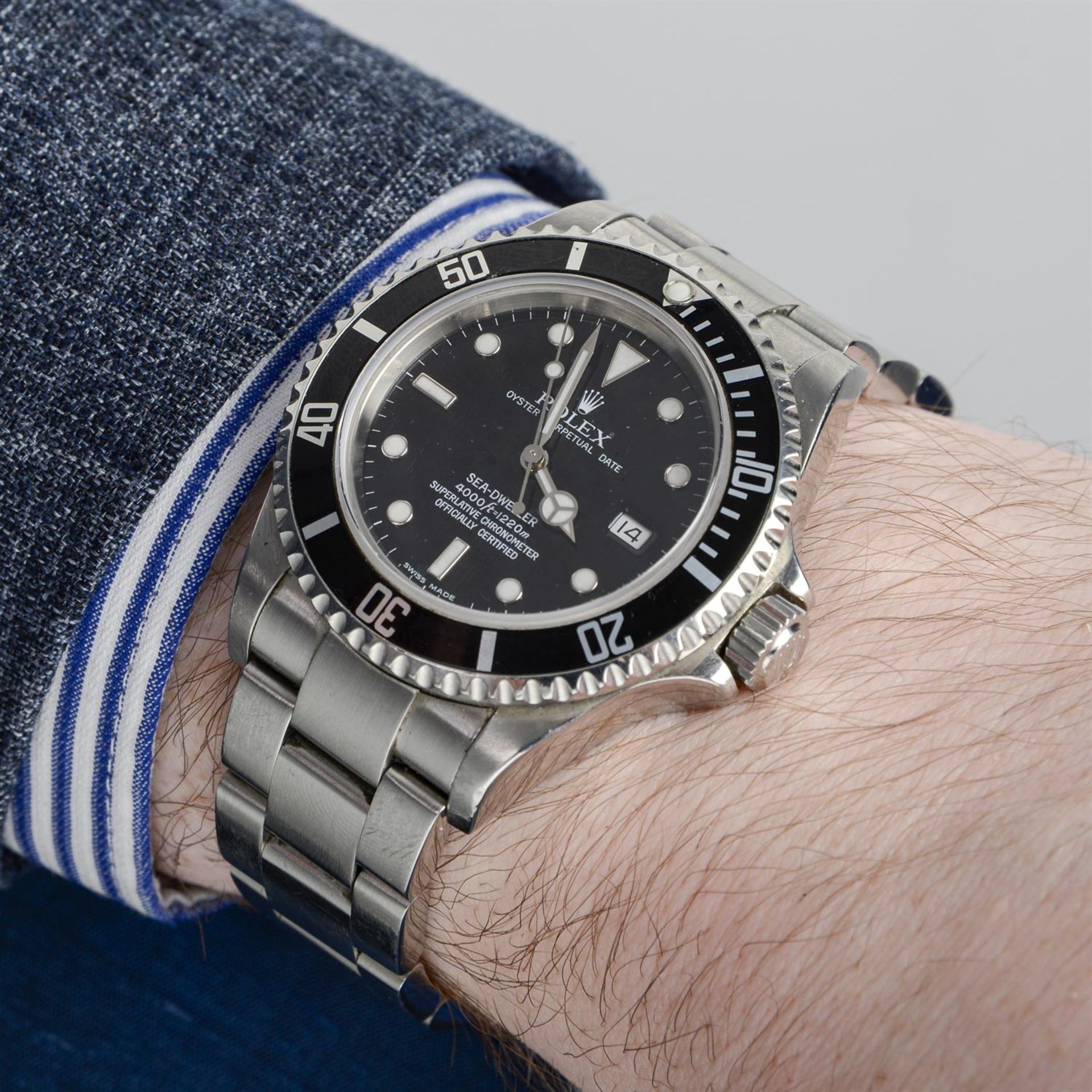 Rolex - an Oyster Perpetual Sea-Dweller watch, 40mm. - Bild 6 aus 7