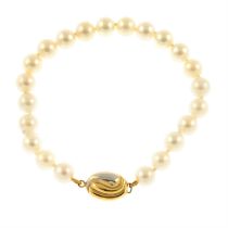 Cultured pearl bracelet