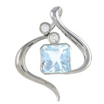 Aquamarine & diamond pendant