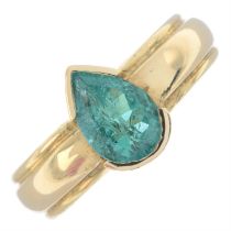 Emerald single-stone ring