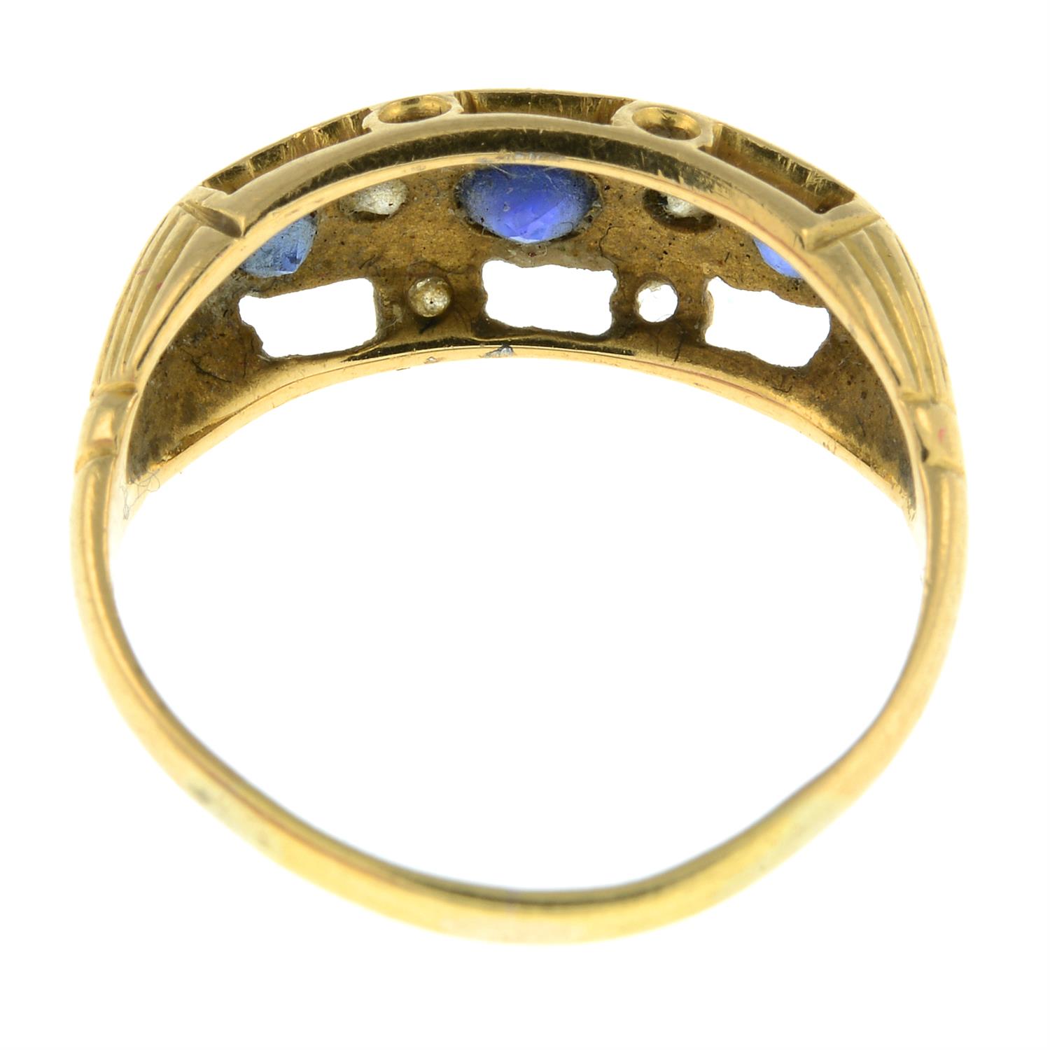 Early 20th century gold sapphire & diamond ring - Image 2 of 2