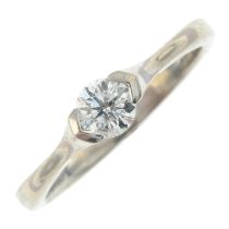 18ct gold diamond single-stone ring