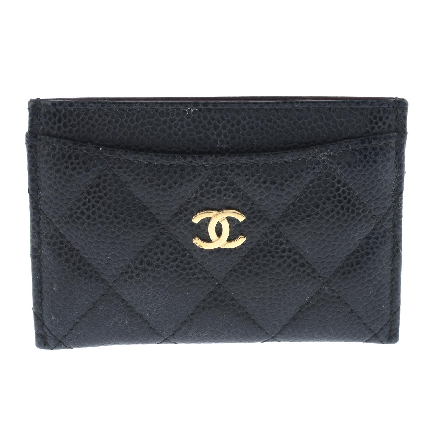 Chanel - CC Caviar card holder.