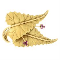 Double leaf brooch, with synthetic ruby detail