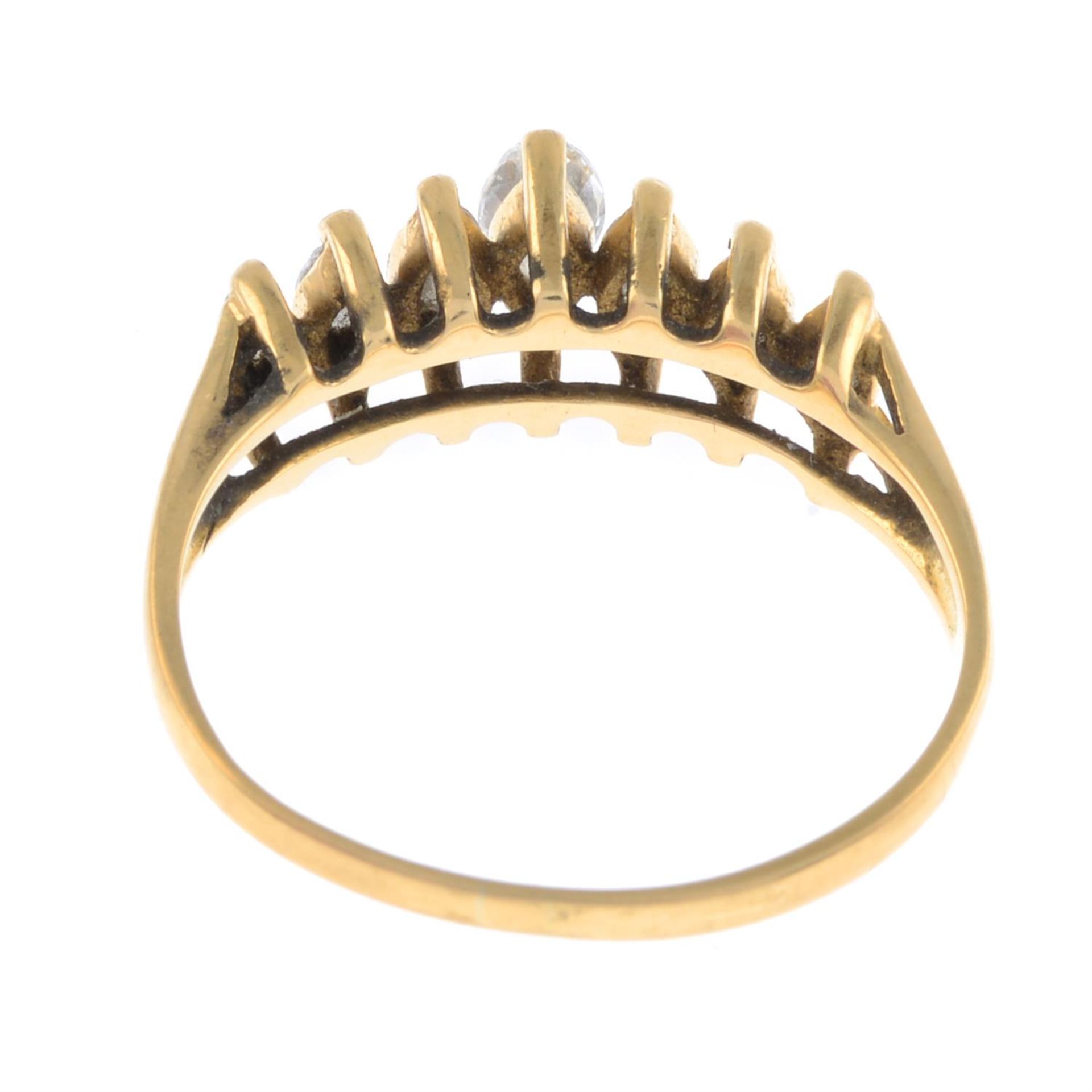 18ct gold diamond half eternity ring - Image 2 of 2