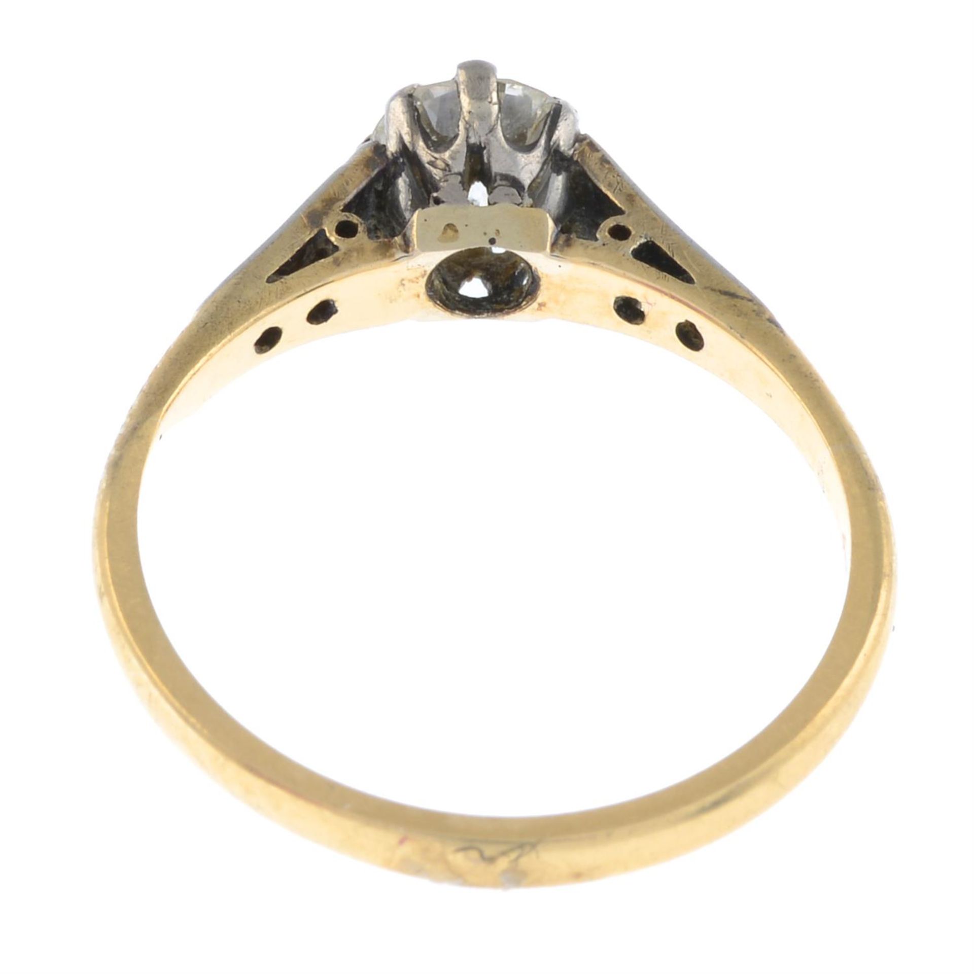 Diamond ring - Image 2 of 2