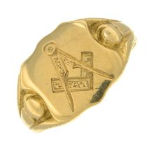 18ct gold Masonic signet ring